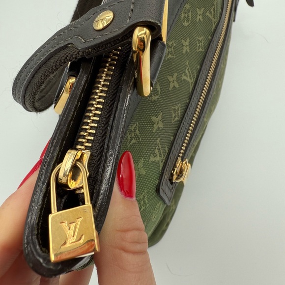 Louis Vuitton Mini Lin Lucille PM - Picture 6 of 16